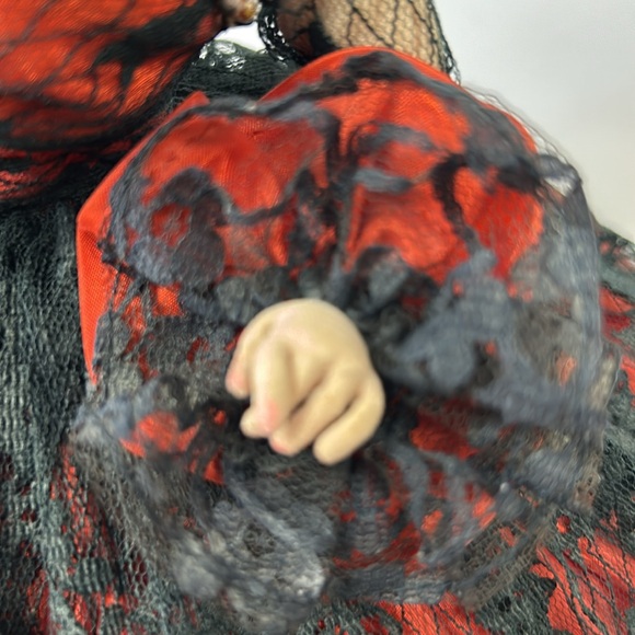 Vintage 1970’s  “ Southern Belle” hoop skirt  BRADLEY DOLL - Picture 4 of 15